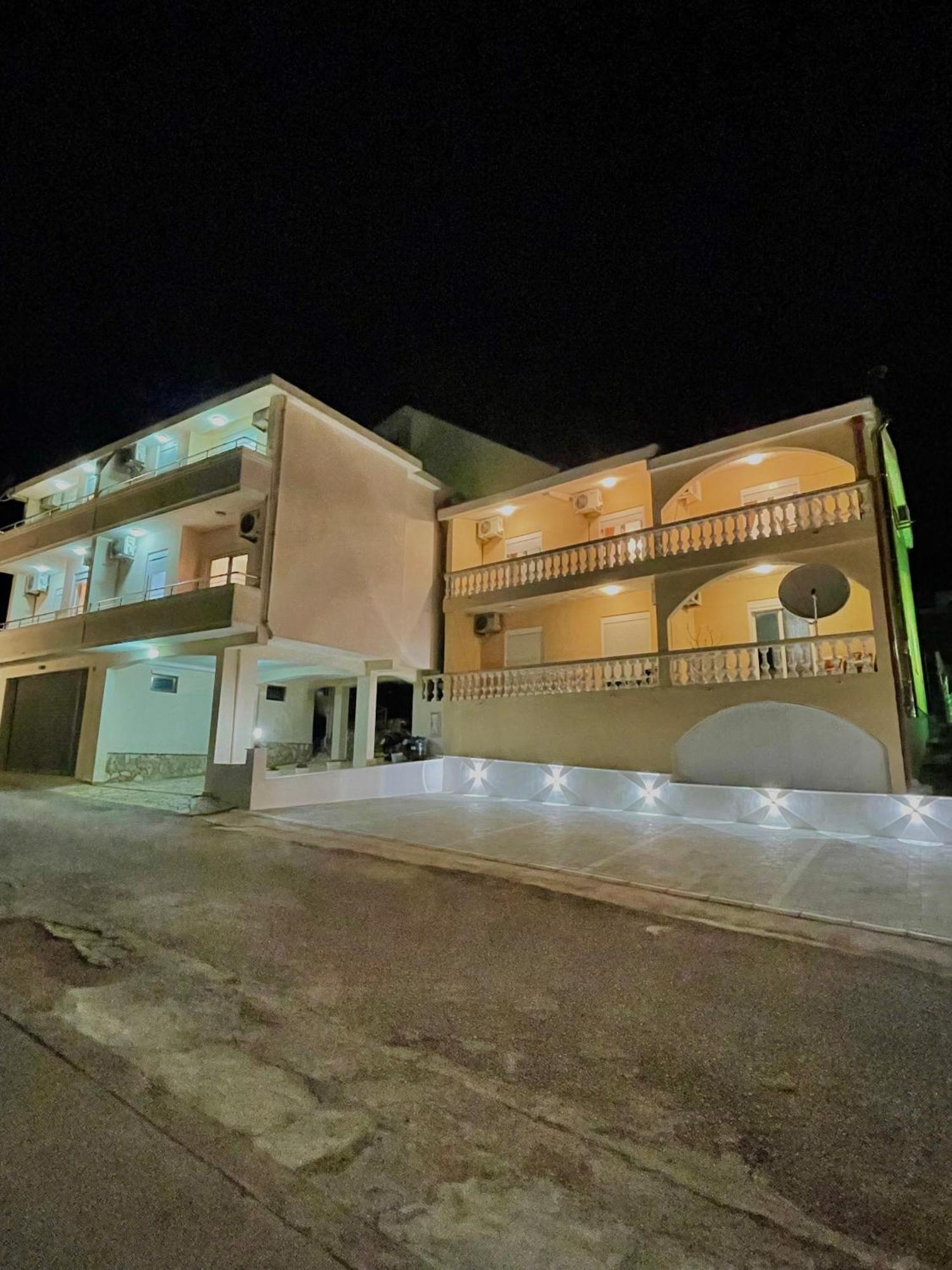 Apartments Onyx Ulcinj Exterior photo